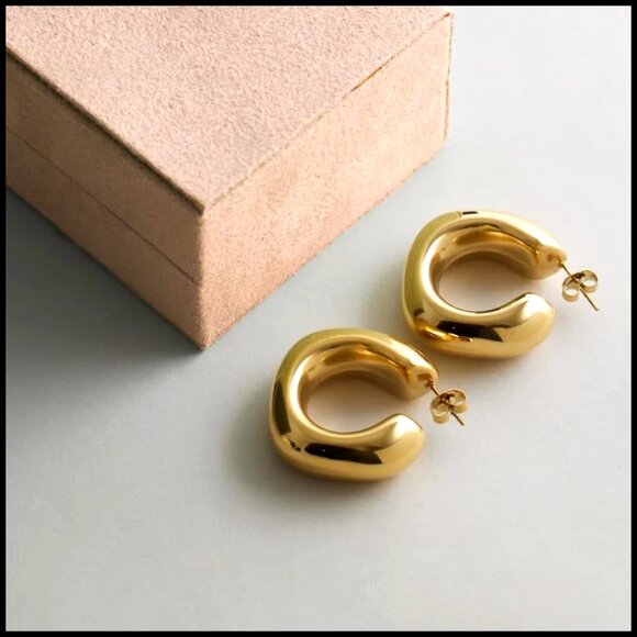 Gold Chunky Hoop Earrings Lightweight Hypoallergenic Non-Tarnish Hollow Design - Picture 2 of 7